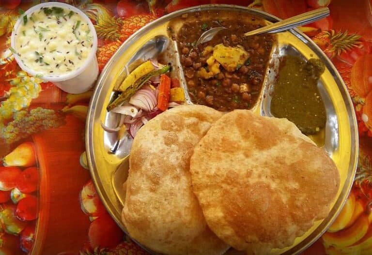 Best chole bhature in South Delhi