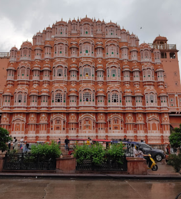 An ancient Hawa Mahal, one of the must visit destination in Jaipur.